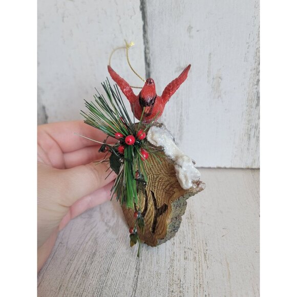 Red cardinal tree stump Joy mistletoe ornament Xmas - Picture 2 of 7